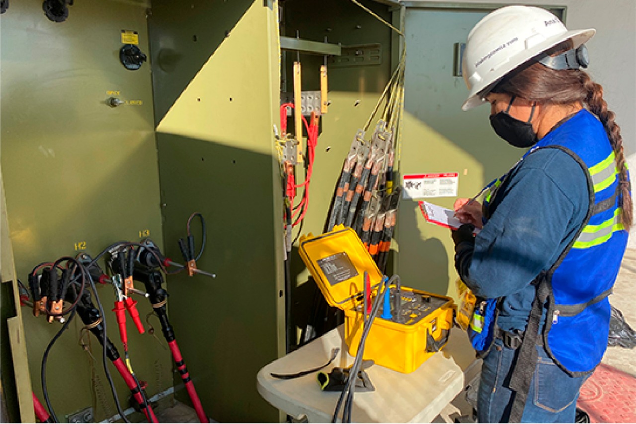 Cumplimiento normativo en pruebas eléctricas: NOM, IEEE y NFPA