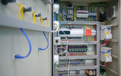 Eficiencia Energética en Instalaciones Eléctricas Industriales: Estrategias Técnicas para Reducir Costos y Optimizar el Rendimiento Operativo